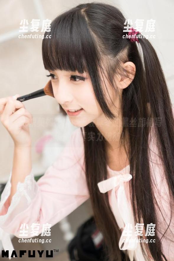 冬天貌美如花，神乐坂真冬的黑丝旗袍写真集资源真实力破防！