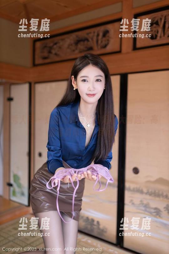 秀人网 - 奶油妹妹与她的短裙大冒险：高清写真带你看尽风情