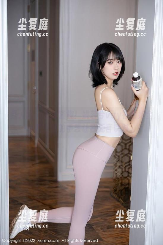 秀人网-姚若兮vay 秀人网 - 无法直视!姚若兮vay在厨娘全套图片里的手艺让我无言以对。