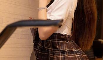秀人网 - 娜比的海边作品集：一次深度海滩探险，值得一看哦！
