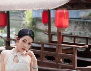 秀人网 - 秋天的短裤，媃柔rourou私房原图，完美曲线惹人妒忌！