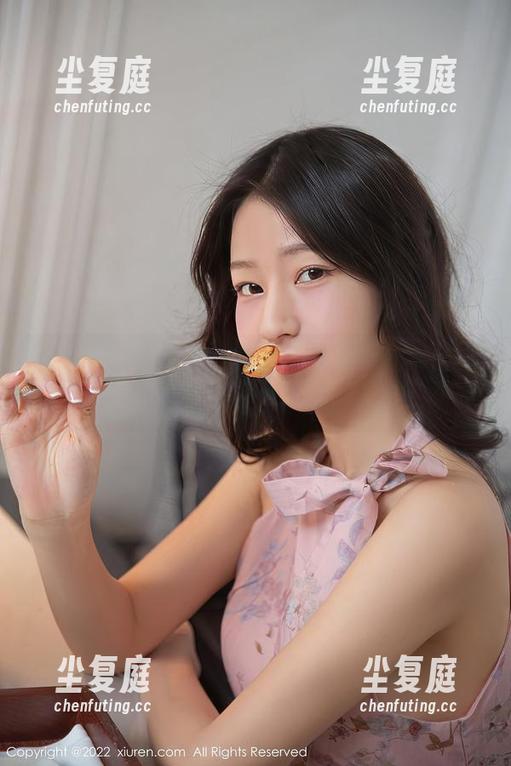 秀人网 - 最新网袜图包，安然儿的美腿让夏天都想穿秋裤！