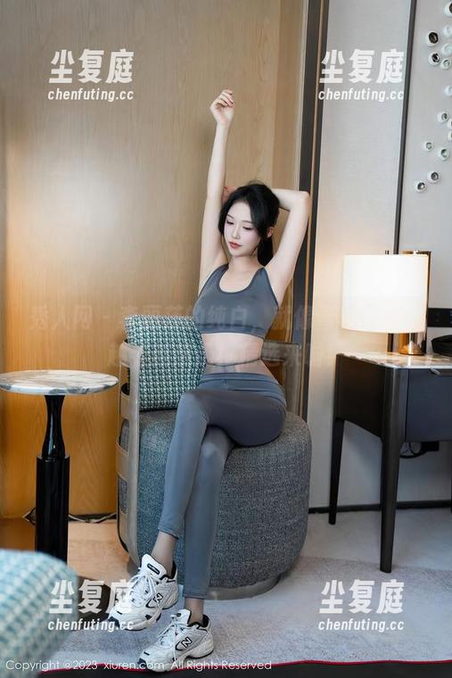 秀人网-李丽莎 秀人网 - 李丽莎的纯白,就像雪球一样,越看越想扔!精选来啦!
