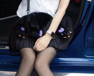 秀人网 - 这套雨儿baby少女合集，得了吧，我要把她的壁纸贴满墙。