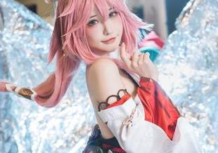 糖果果Candy带你穿越“校服”大神的户外世界，图包更新中！