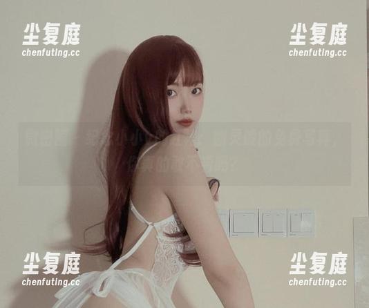 纪念小小v 微密圈 - 纪念小小v的红裙:幽灵般的免费写真,你真的敢不看吗?