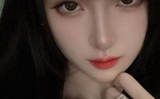 美图和图包碰撞的火花，腐团儿Ikaros的护士造型真别致
