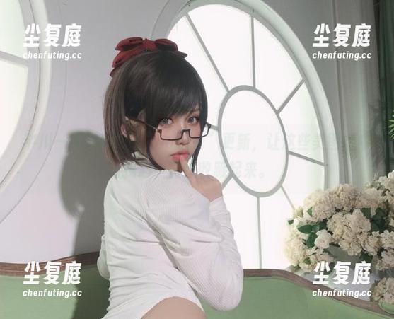 芊川一笑MNK的“Sugar”更新，让这些美图击中我心，真想收藏起来。