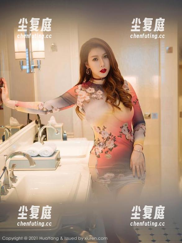 花漾show-Egg-尤妮丝Egg 花漾show - 这个图包不错,Egg-尤妮丝Egg的双马尾让人觉得无比青春,恨不得也来一发。