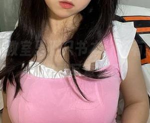 微密圈 - 教室里不只书本，还有葱油饼er的幽默写真套图