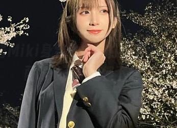 贝儿酱Miki身穿体操服的写真值得一看,两眼放光后赶紧下载!