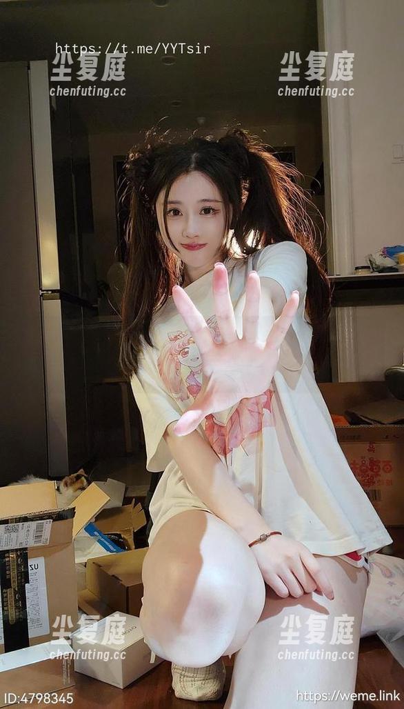 轩子巨二兔 微密圈 - 看完轩子巨二兔的女仆装写真,原图里的每一帧都让我想开更多的脑洞。