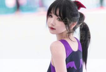 一组雪晴Astra的美图合集来袭,甘雨原创内衣让人眼前一亮,反正我目光已经停不下来了。